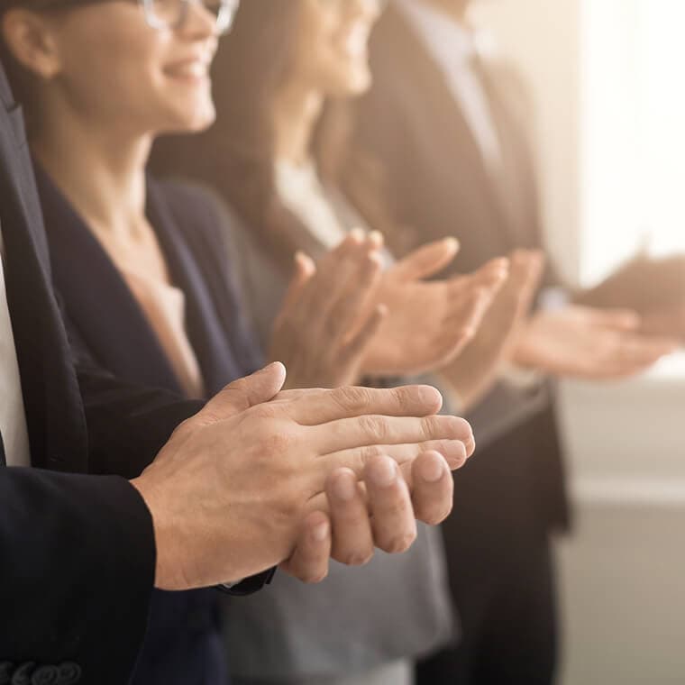 周年記念など会社行事の記念品として