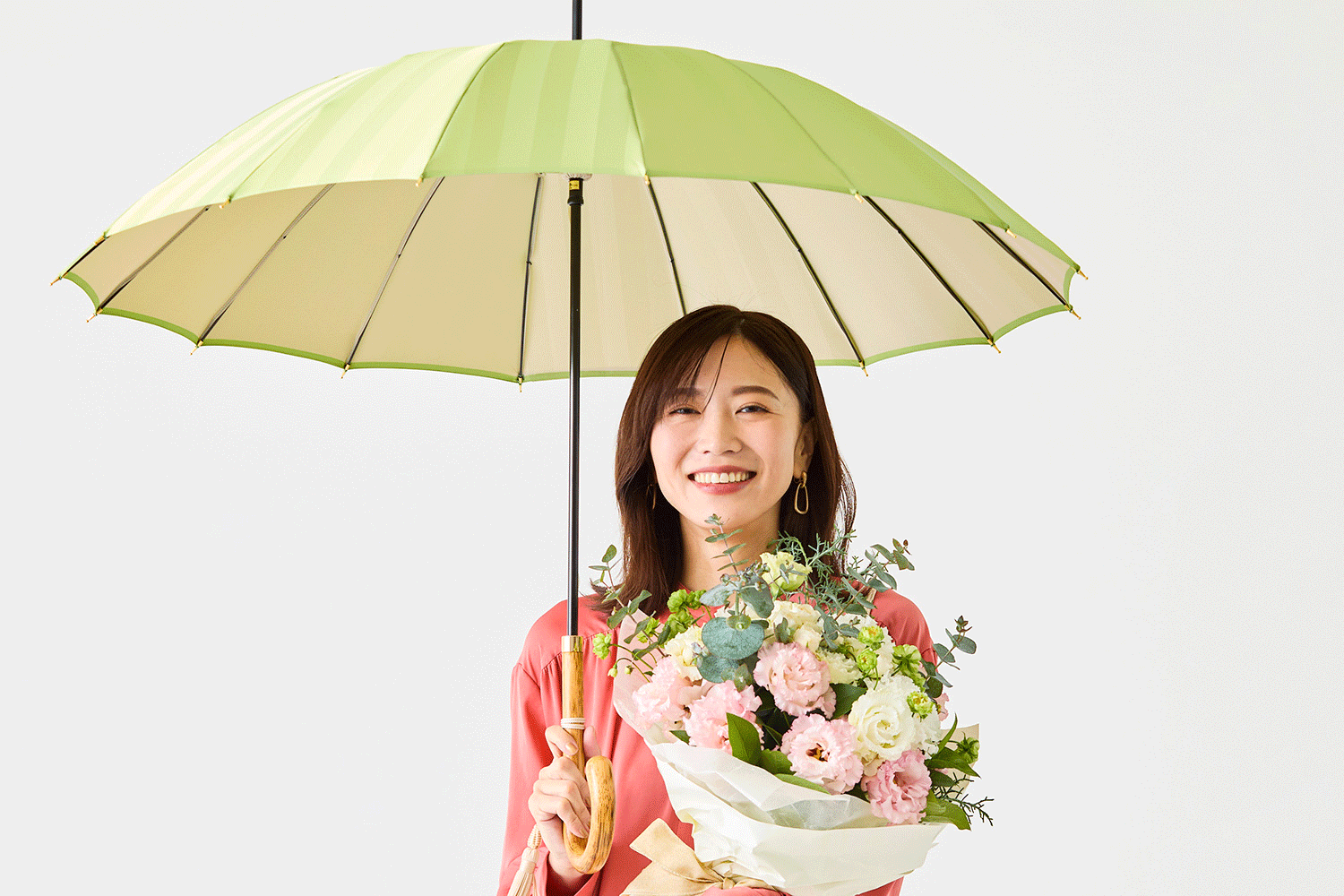 幸せそうな女性
