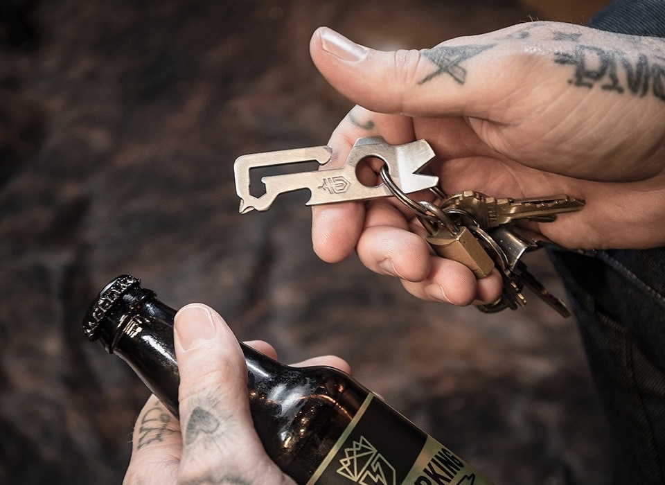 ロッキーモンロー Rocky Monroe キーホルダー ダブルリング 真鍮 ブラス メンズ 本革 牛革 栃木レザー キーリング キーチャーム  キーチェーン ナスカン 3連 ベルトループ 革小物 鍵 カギ （ヌメ） -靴＆ファッション通販 ロコンド〜自宅で試着、気軽に返品 M5 M7 M7 M9モデルプロテクターシェルホルダーキーチェーンアクセサリーZINC材料と互換性のあるオートリモートのレザーキーケ