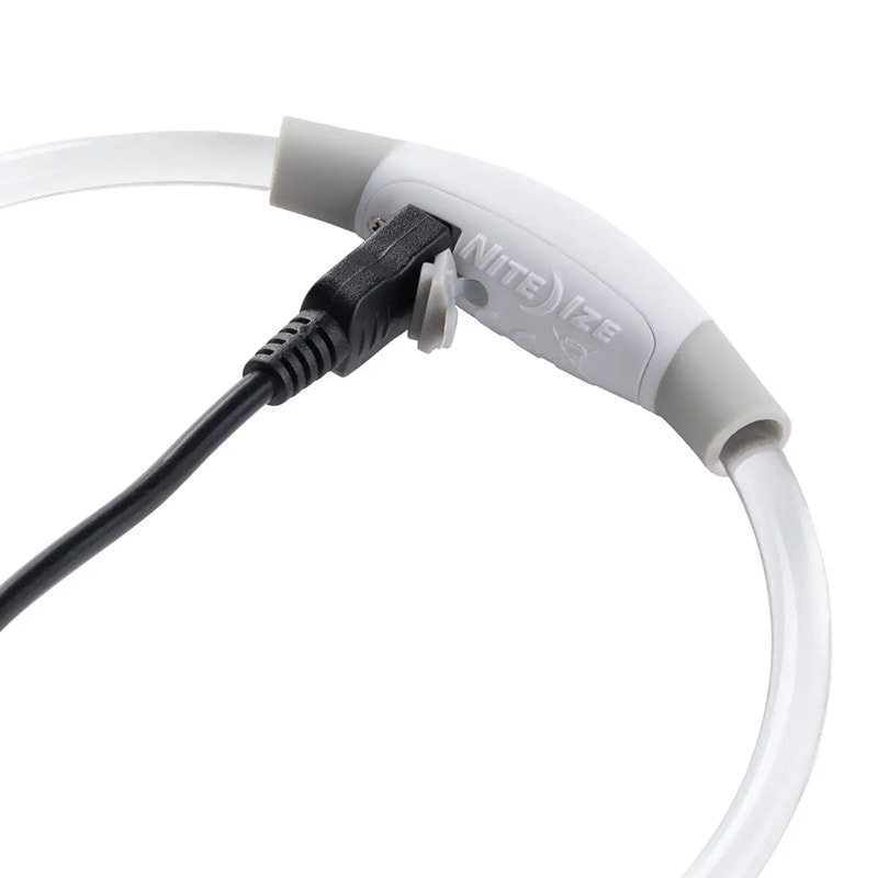 Nite Ize ナイトアイズ】NiteHowl Rechargeable LED Safety Necklace