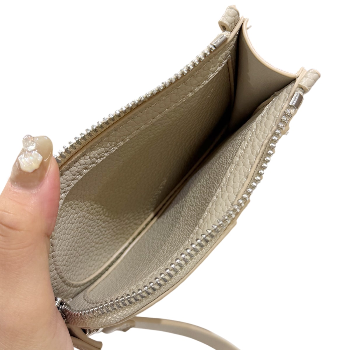 PEKONﾗｳﾝﾄﾞｶｰﾄﾞｳｫﾚｯﾄ(40485) : 商品詳細 - MACARONIC STYLE（マカロ