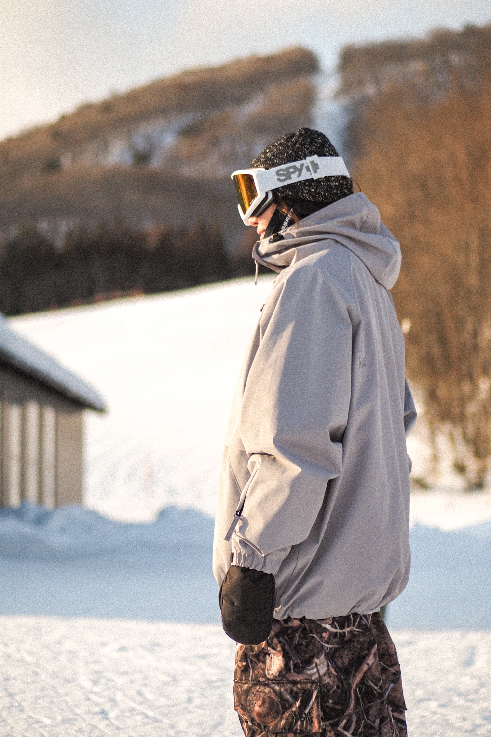 LOOK 03