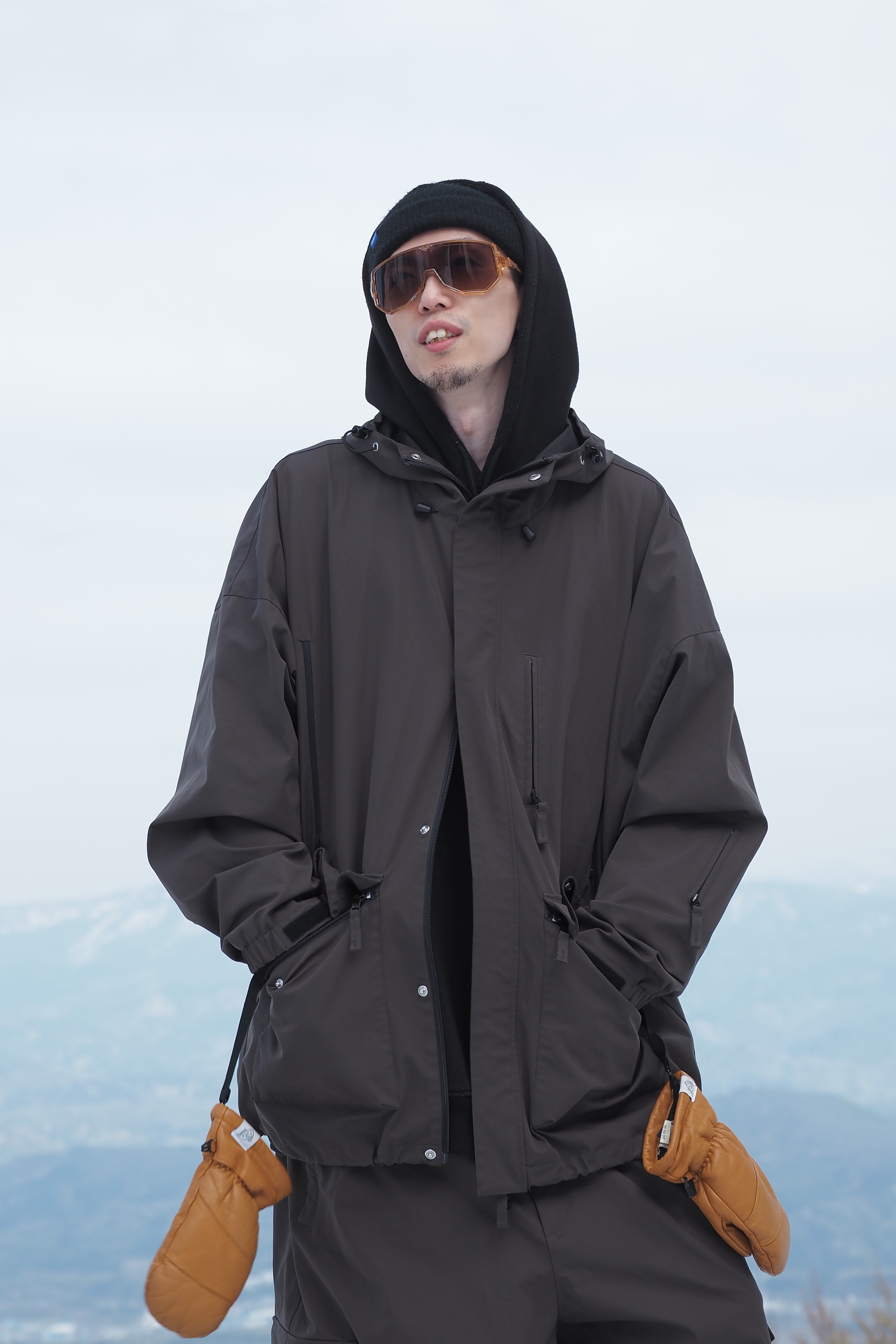 LOOK 32