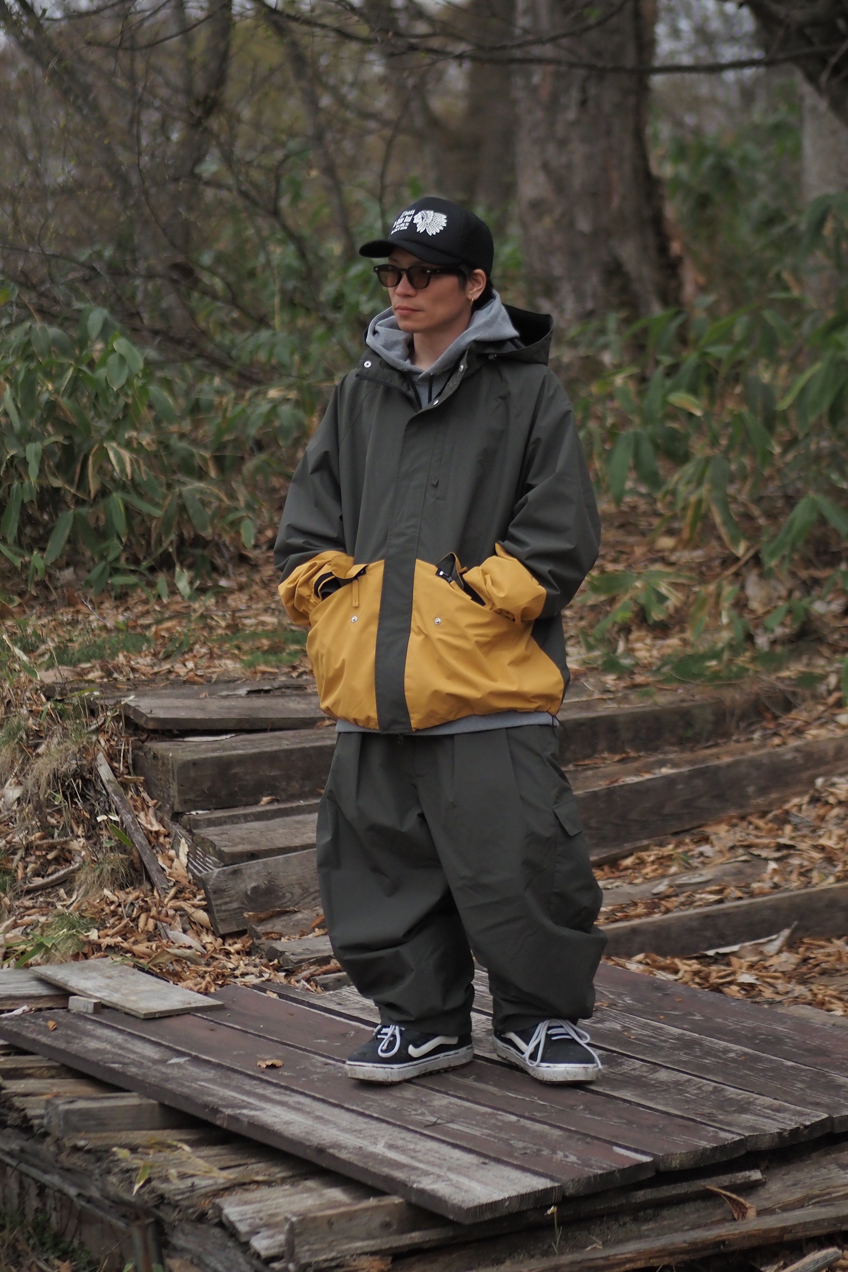 LOOK 27