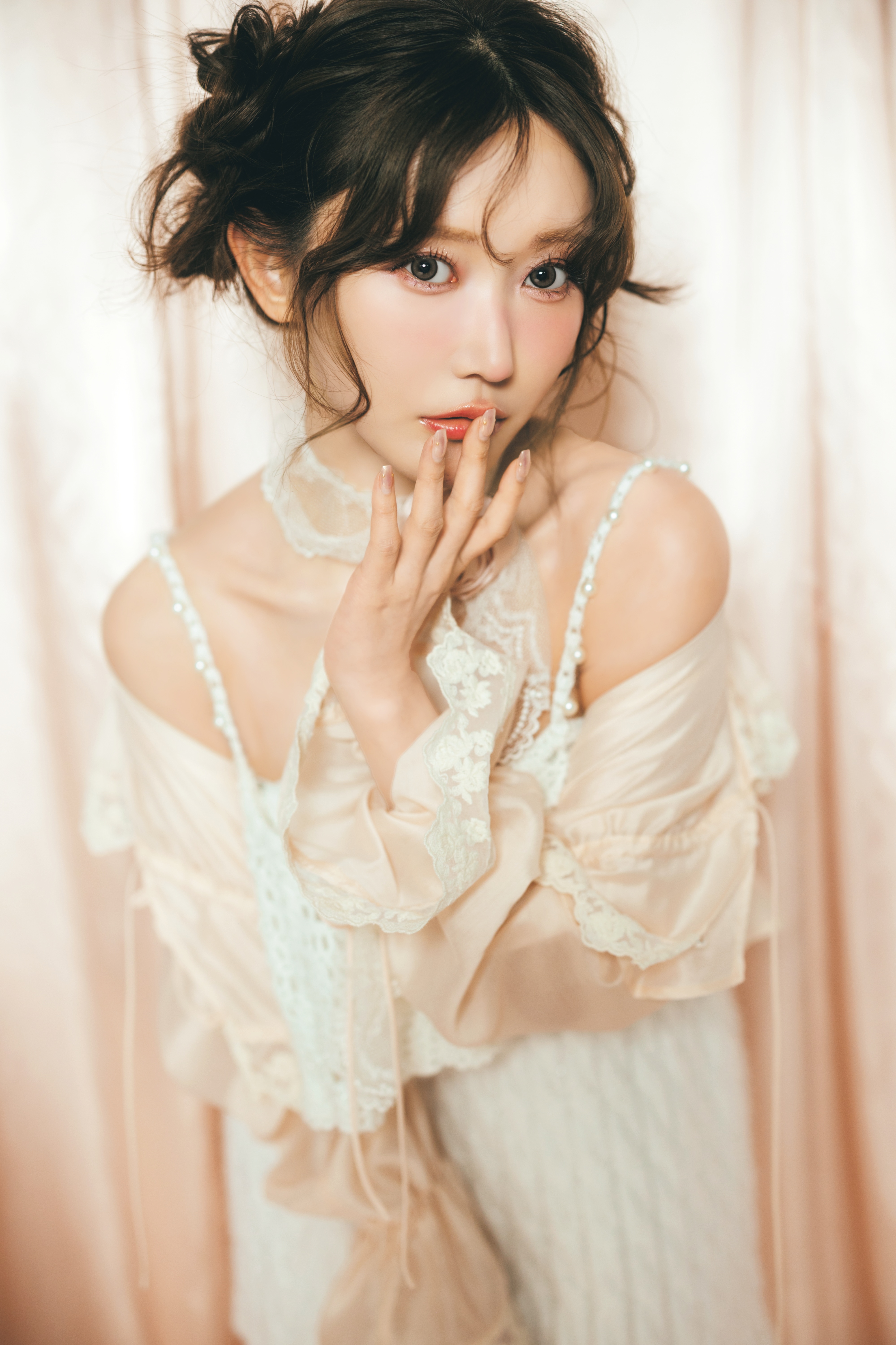菅野結以