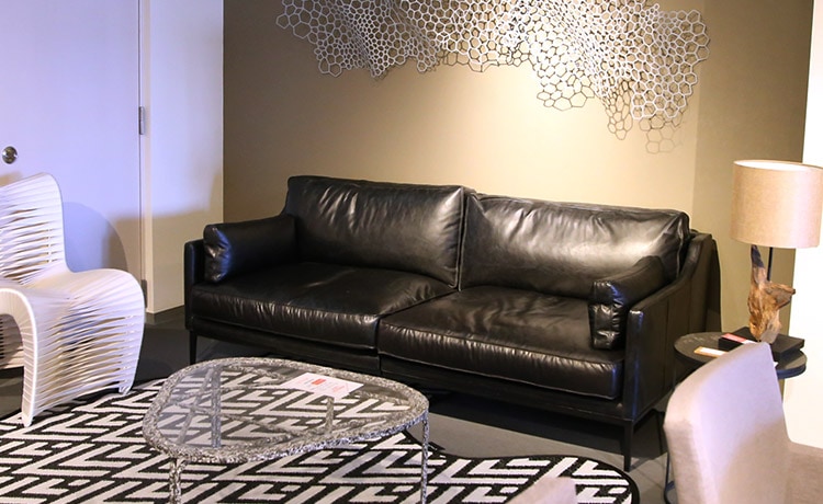 3人掛けソファ　ブラック　両側肘掛け付き ソファ 3人掛け 幅183cm 本牛革ブラック EDDA （ 開梱設置 エッダ 革