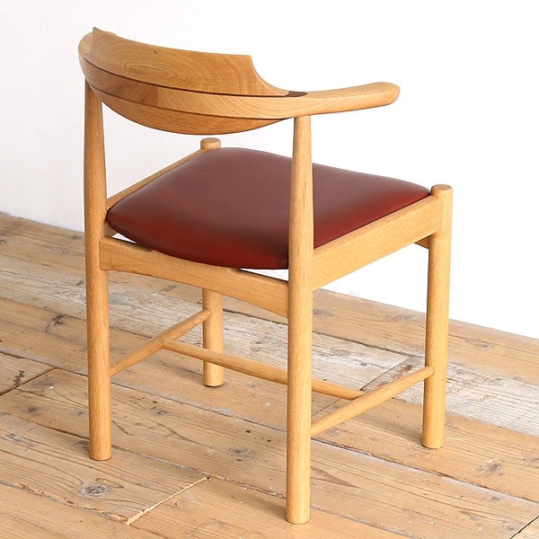 シギヤマ家具工業 ロッキングチェア ウォールナット無垢材 揺れ椅子 本革 西商品コメント