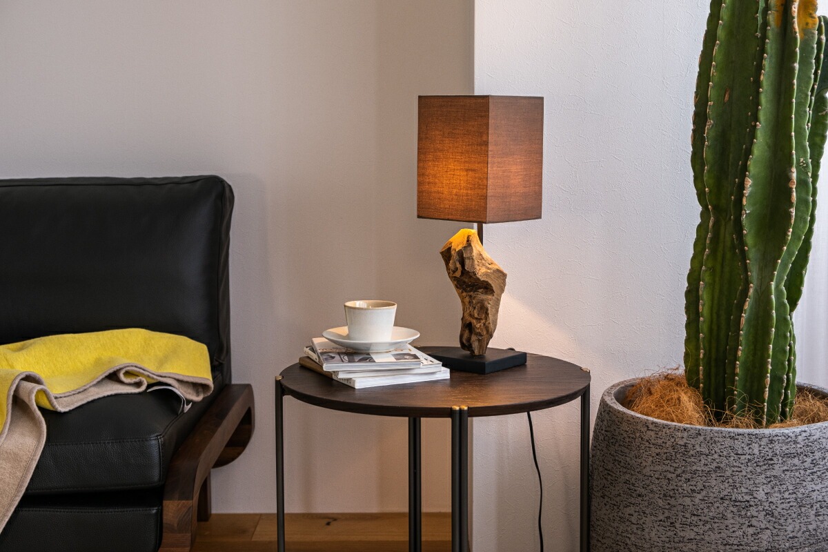 LUXTREE（ラクスツリー） Mini Uragon テーブルランプ テーブルライト デスクライト 間接照明 流木 古材 自然素材  おしゃれなデザイン照明 ユニーク ナチュラル-上質な家具・インテリアの通販 大阪マルキン家具