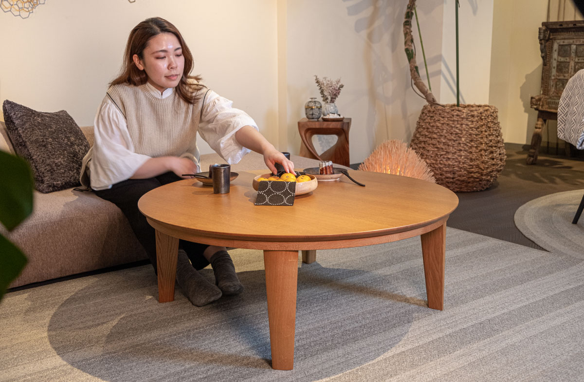 新品　105㎝の丸型リビングテーブル　日本製