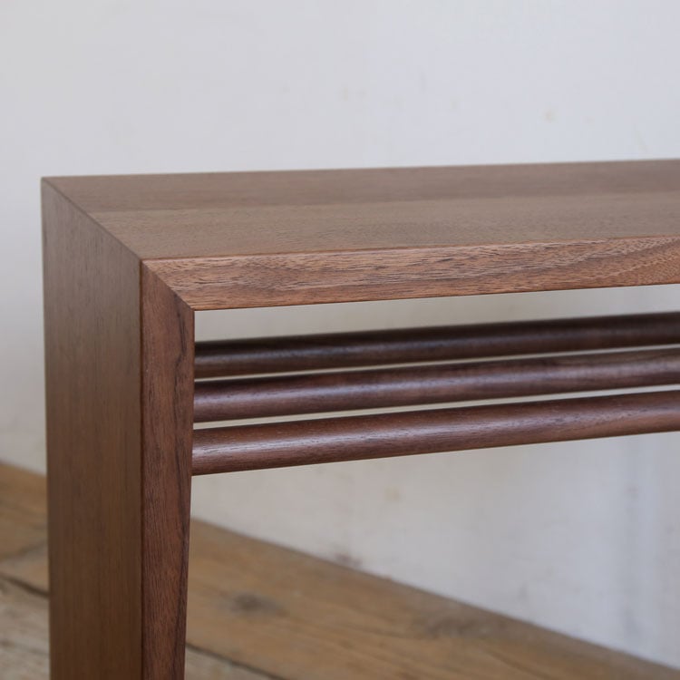 日進木工 ac-cent(アクセント) 2wayサイドテーブル ウォールナット 無垢材 高さ40/47cm | 上質な家具・インテリアの通販
