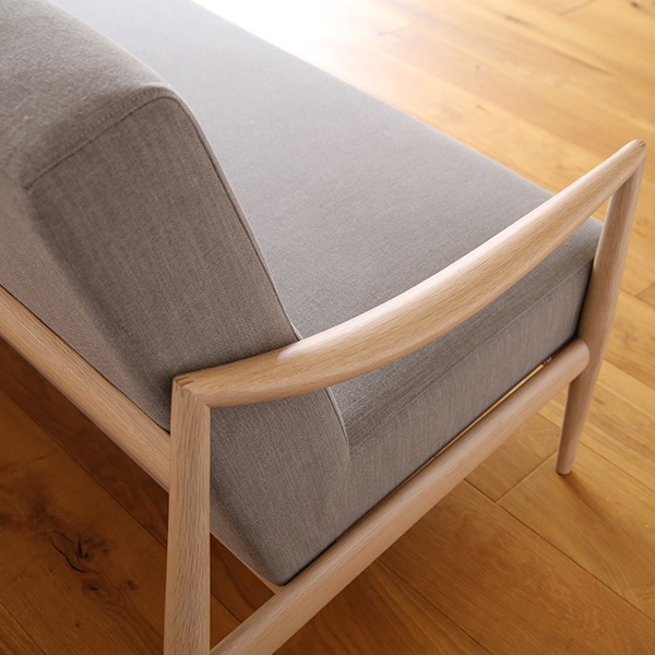 展示品・アウトレット】Forms(フォルムス) 2.5人掛けソファ 木