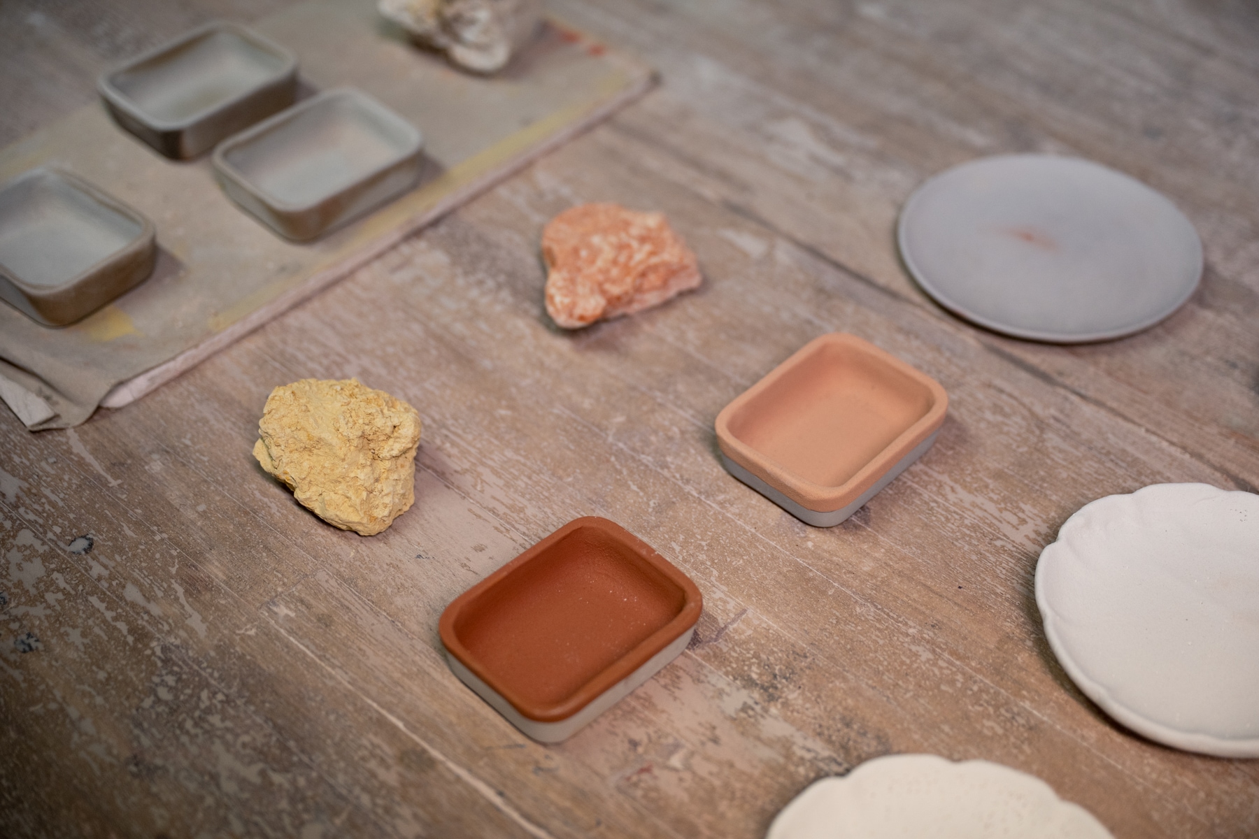 志野焼の化粧土工程