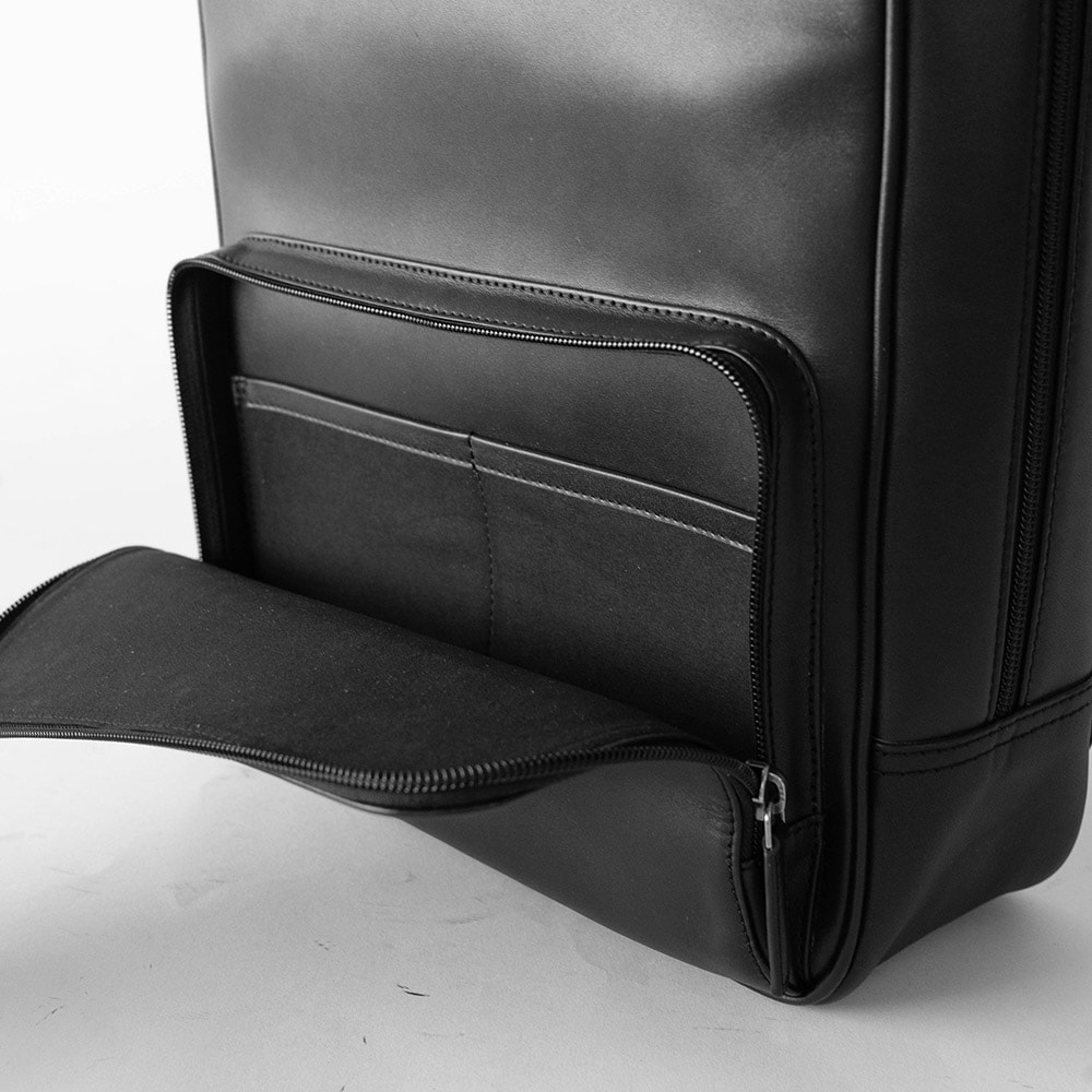 ビジネスレザーリュックブラック折り畳み傘収納ポケット付