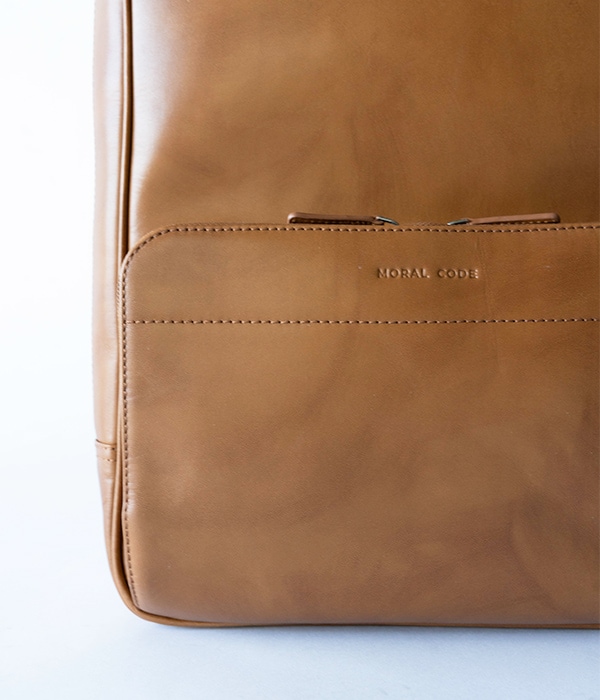 ビジネススレザーリュックブラック老舗タンナーのプレミアムレザー