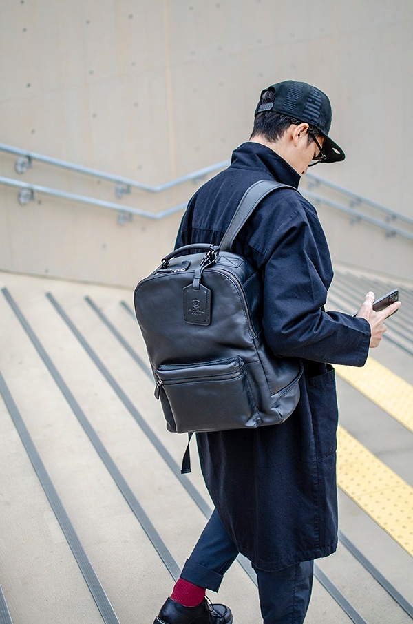 レザーリュック 本革専門店のおすすめバックパック Desmond Ii デスモンド2 ブラック 黒 公式 モラルコード