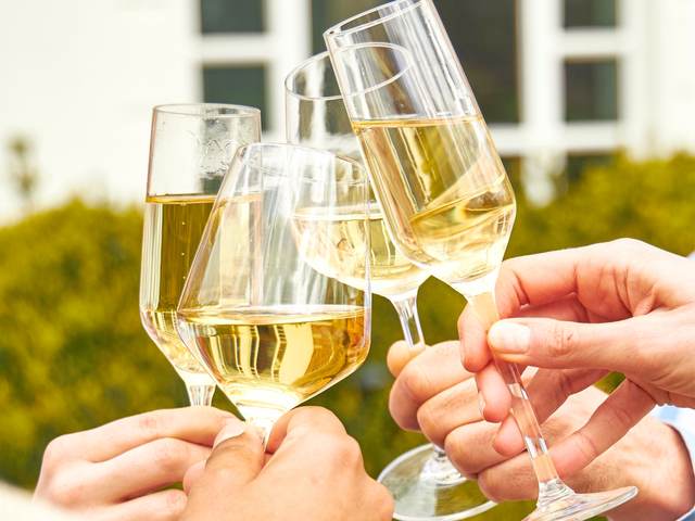 結婚式・パーティーでのノンアルコール乾杯