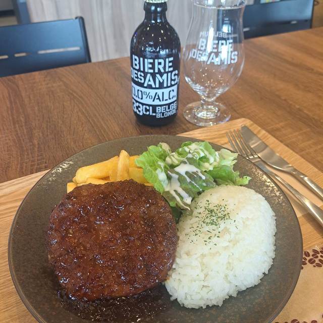 直営店の料理とノンアルコールワインのペアリング