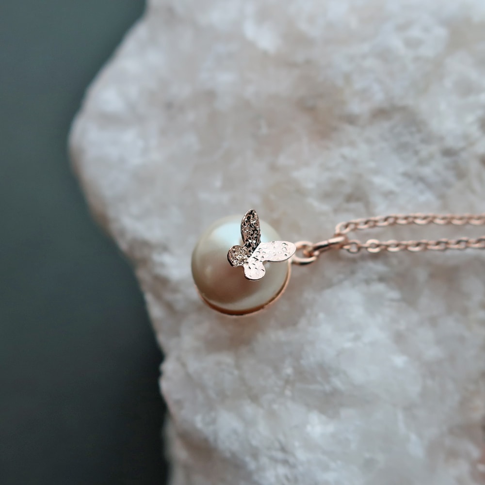 バタフライパールネックレス 公式】バタフライ アンド レキシー チャーム パール ネックレス