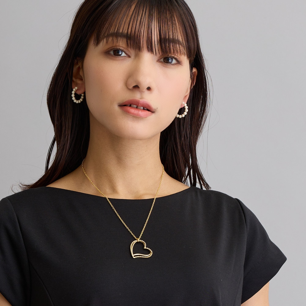 優しい雰囲気に オープンハート ロングペンダント 送料無料