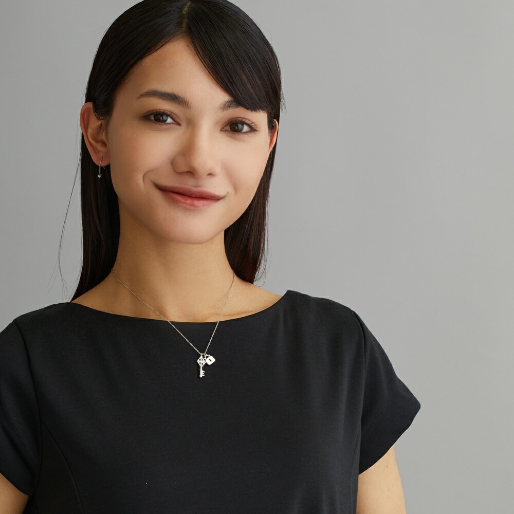 送料無料 日本製 アンティーク調 幸せの扉を開ける 鍵 ネックレス