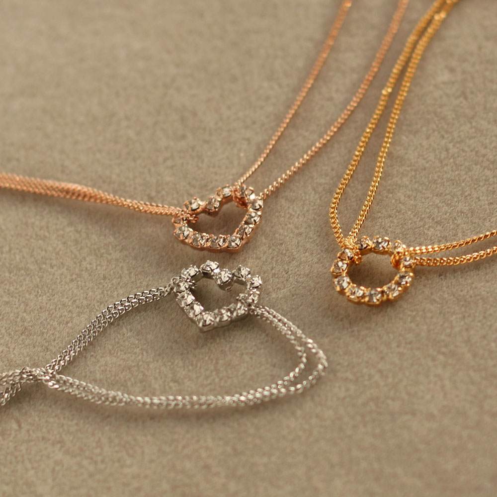 輝くビジューが目を惹くワンポイントブレスレット | ブレスレット