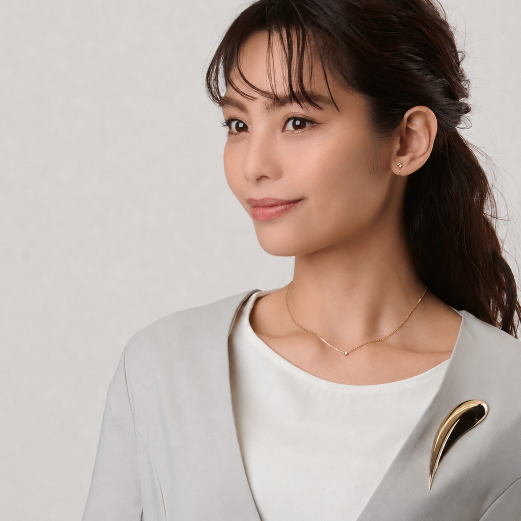 小ぶりイヤリング 一粒ストーン コーディネート