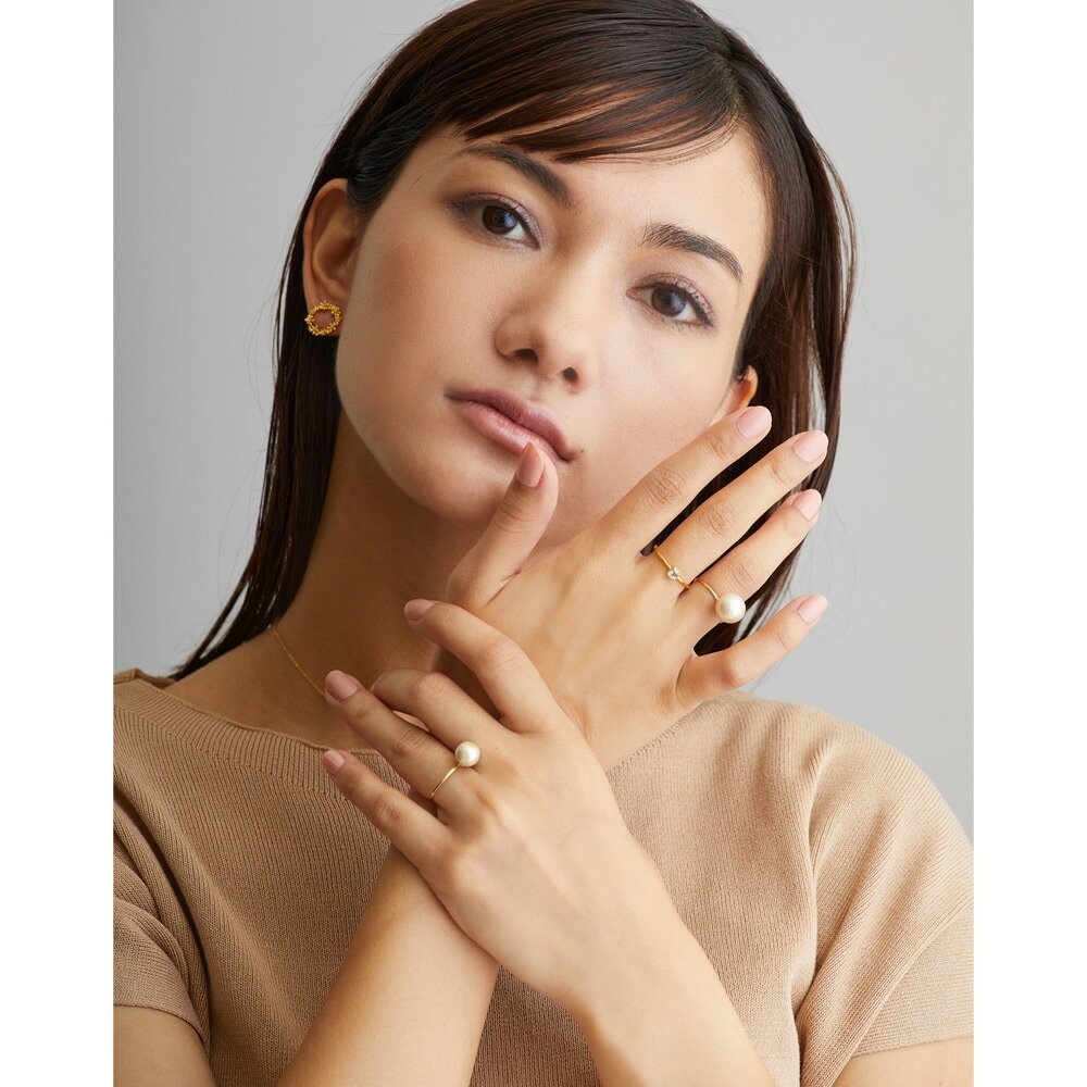 送料無料 日本製 K18 クラシカルカラーストーンミル加工スクエアリング