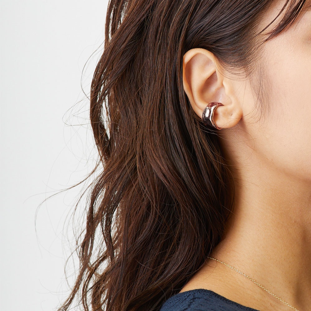 日本製 イヤーカフ 槌目加工 K18GP 金属アレルギー対応 | イヤーカフ