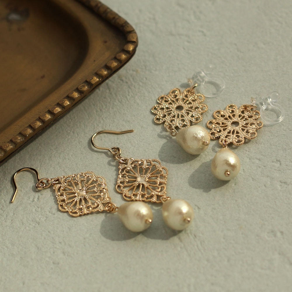 送料無料 日本製 透かしシェイプorフラワーのコットンパールピアス