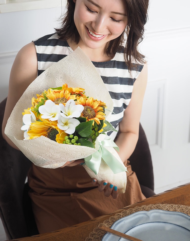 花束と花瓶のセット 誕生日 記念日 プロポーズ メッセージフラワーひまわり