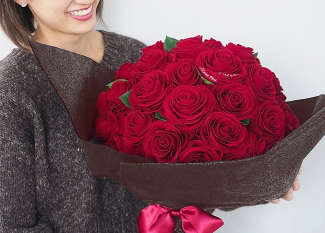 誕生日プレゼント バラの花の本数や色に隠された花言葉とは Vol 03 メリアルームメン