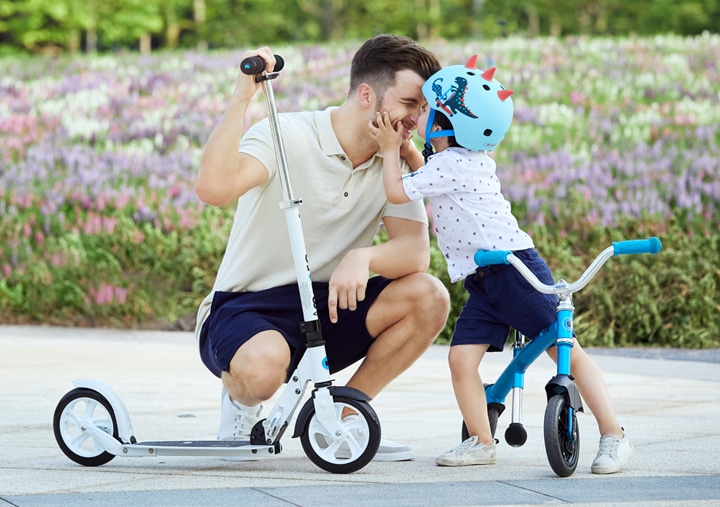 マイクロ ブラック＆ホワイト - ティーン～大人向け ｜キックボード