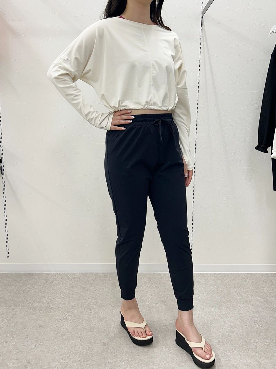 エコ素材ストレッチクロップド丈トップス