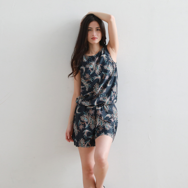 オリエンタルフラワー柄オールインワン水着