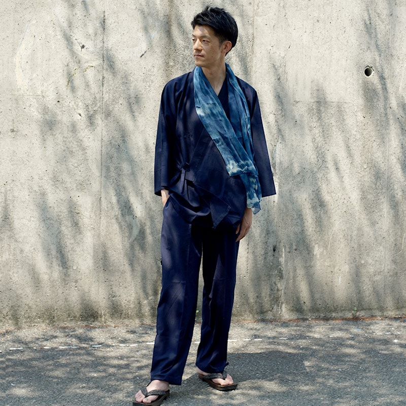 甚平素材を使用した涼やかな夏向け作務衣 日本製｜宮田織物 公式通販サイト
