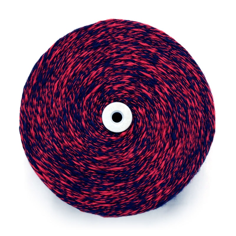 和木綿の糸「スラブ糸 紺赤」の写真