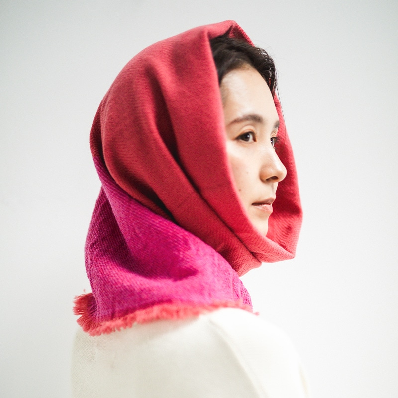 NECKABLE WOOL FLARE SNOOD ウールフレアスヌードの写真