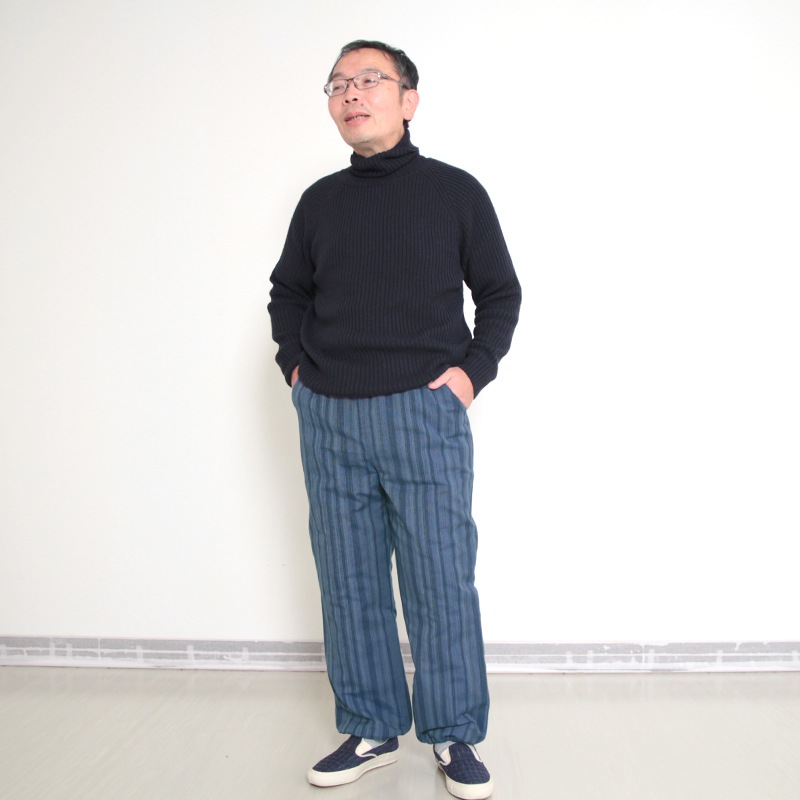 キルトパンツ 写真 男性モデル