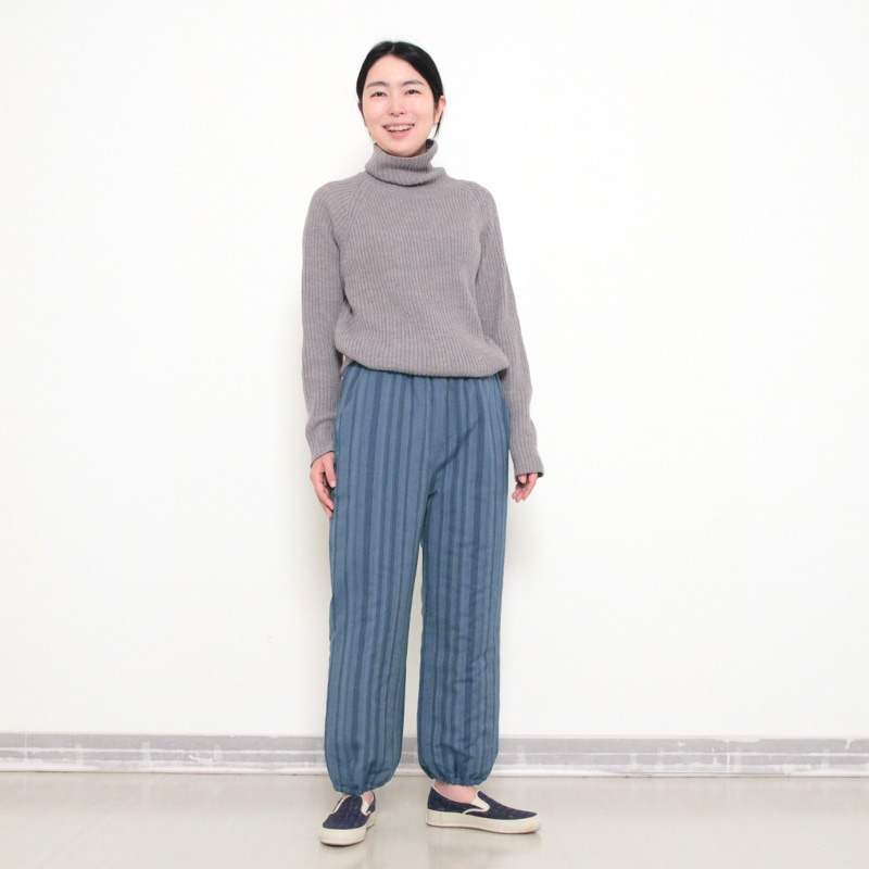 キルトパンツ 写真 女性モデル