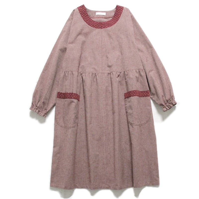 小縞スモック 赤 平置き