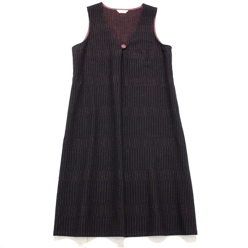 彩藍 光珠ジャンパースカート 黒 商品平置き