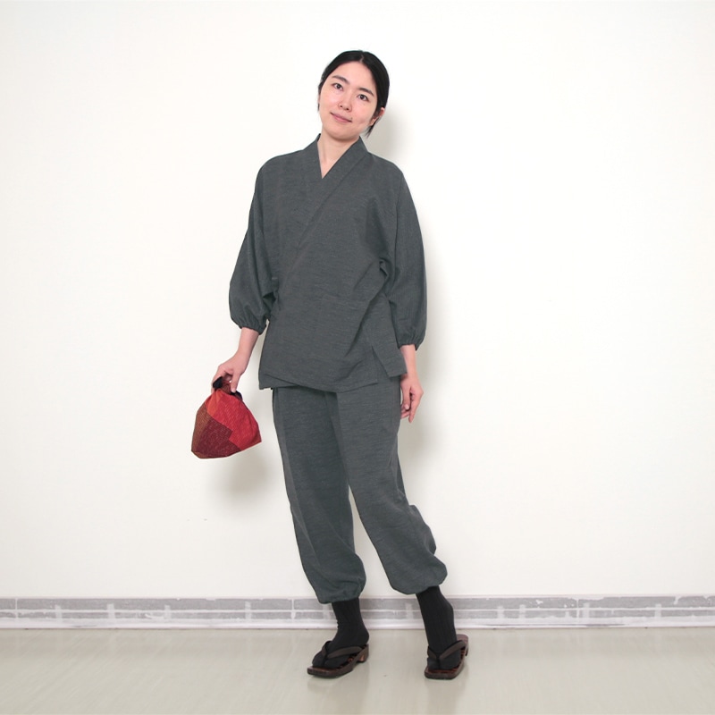 作務衣「熱砂」モデル着用写真
