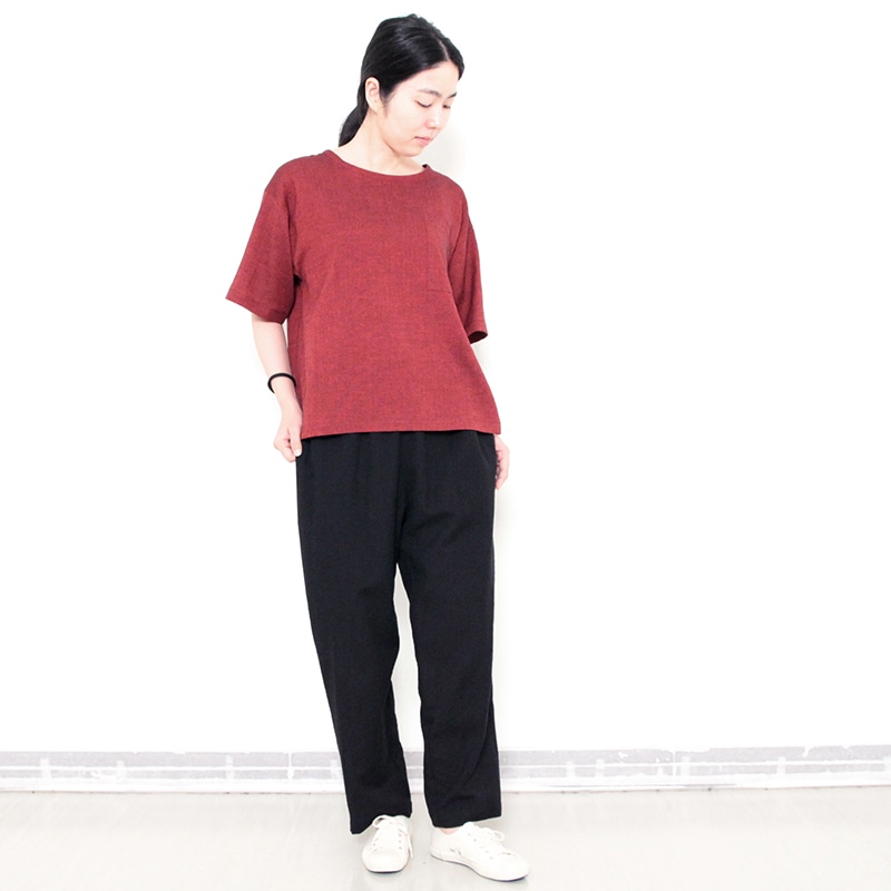 SHIJIRA T-SHIRT着用写真