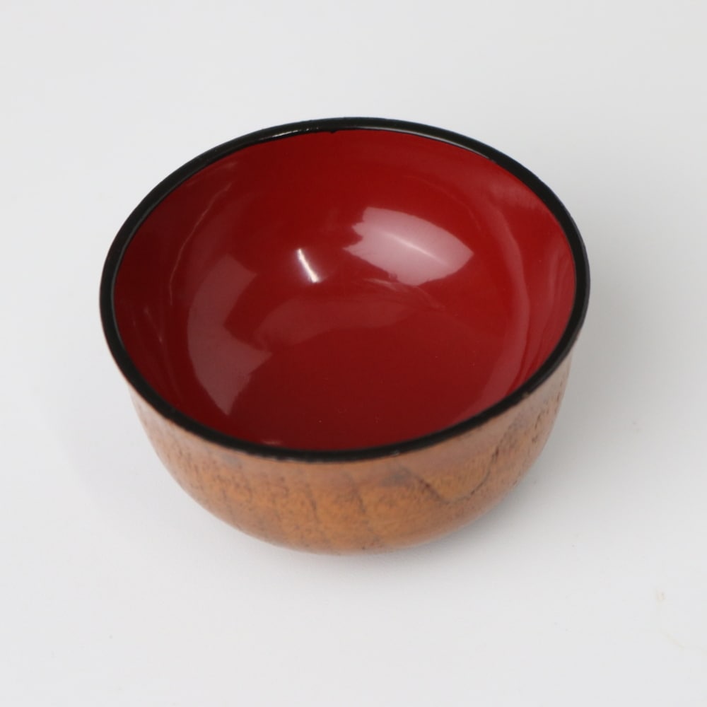 天然木製 ぐい呑み 内朱 漆塗り | カップ・茶器・酒器,酒器 | 曲げ