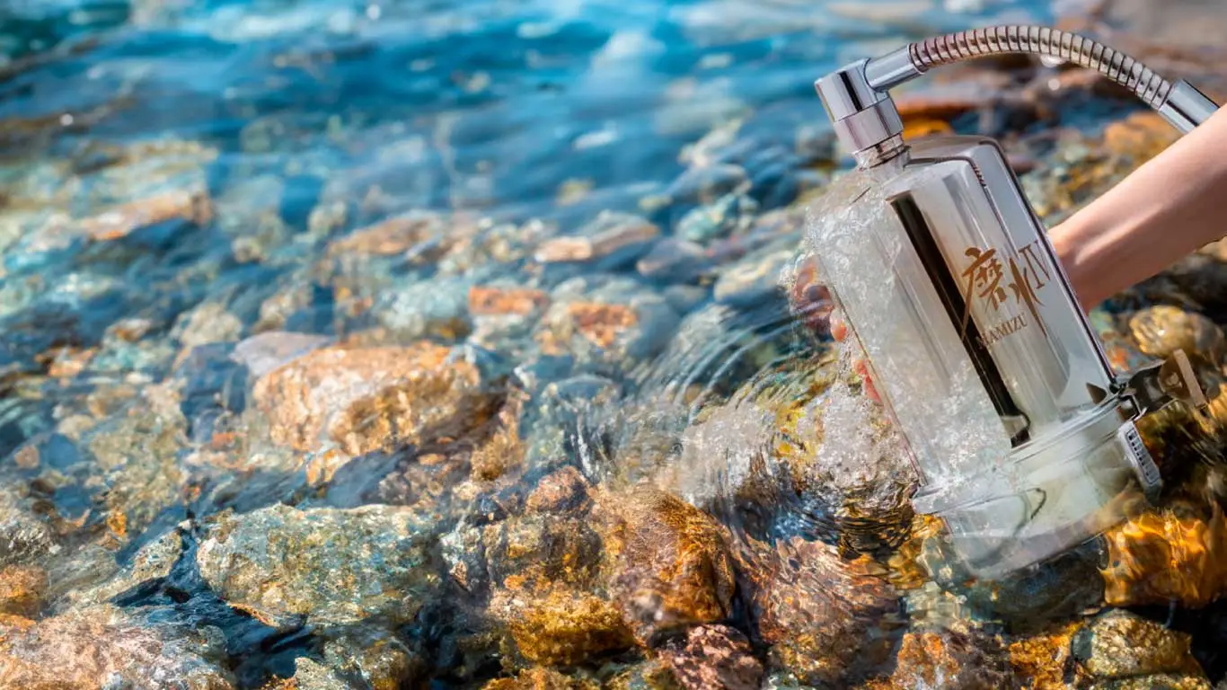 ミネラル成分は残しておいしい水をつくる水生活製作所の浄水器「磨水４（まみず４）