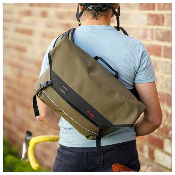 Ÿ���ʡ������ȥ�å����� Henty Urban Messenger (Refurbished)