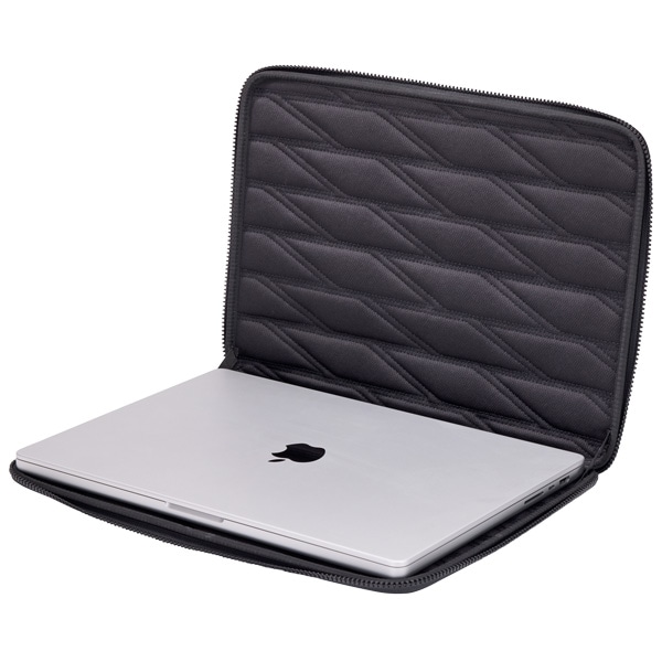 THULE Gauntlet  MacBook Pro Sleeve 16
