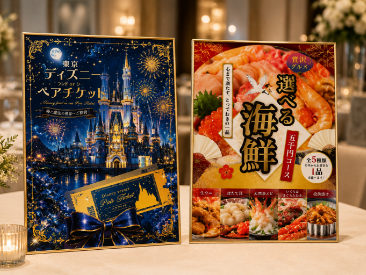 会場に飾られたディズニーと海鮮の景品パネル
