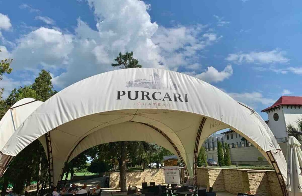 銀座三越 モルドバワインフェアの様子