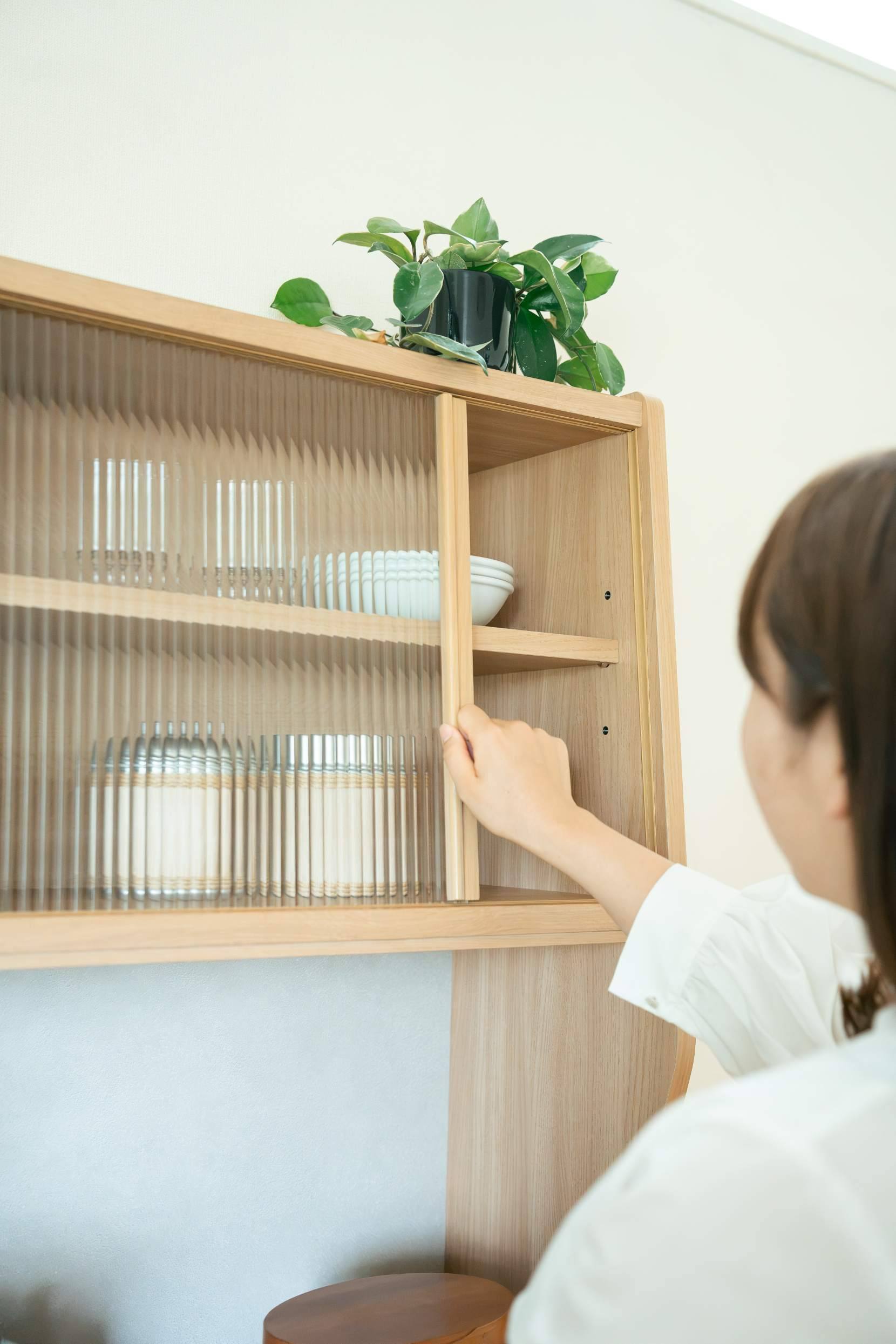 イフ 食器棚 キッチンボードグ カウンターボード カウンター ナチュラル ブラウン 収納家具 北欧 カップボード 木製 モールガラス 国産家具